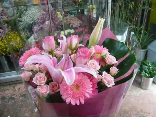 贈り物にぴったり！オリジナル花束